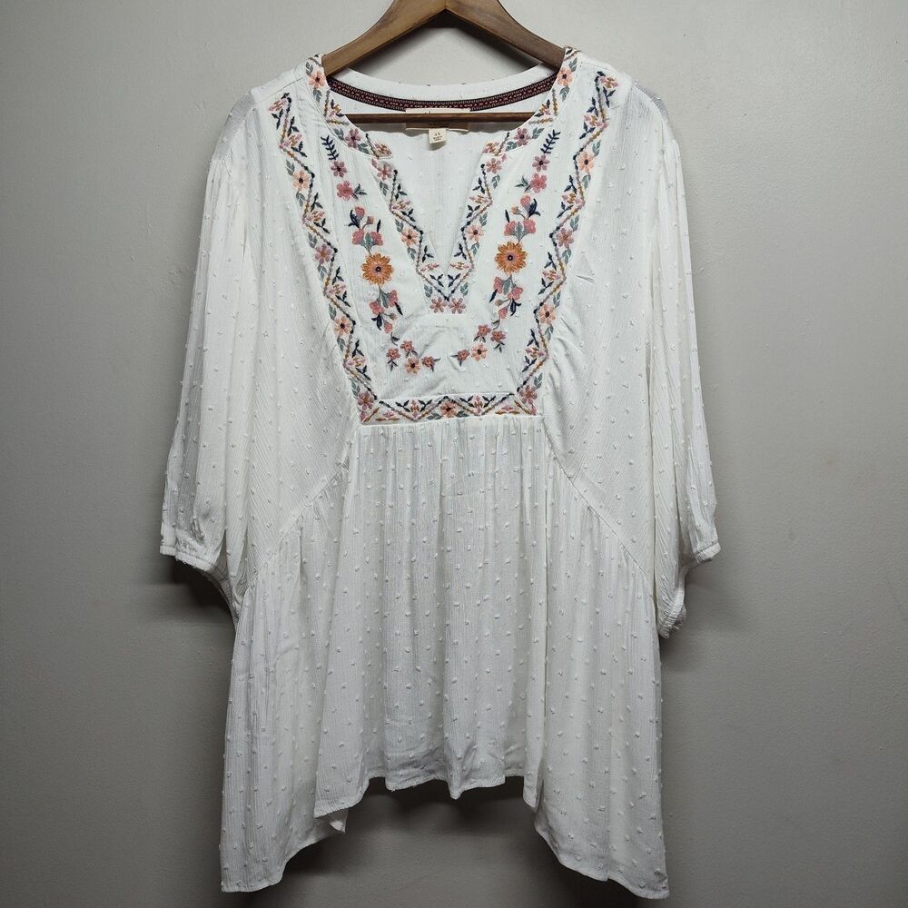 Nurture By Westbound Tunic Top Women 3X White Floral Embroidery Bohemian Cottage